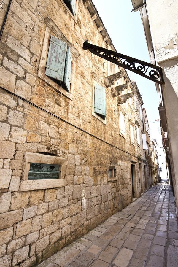Apartment And Room Daria Vis Island Εξωτερικό φωτογραφία